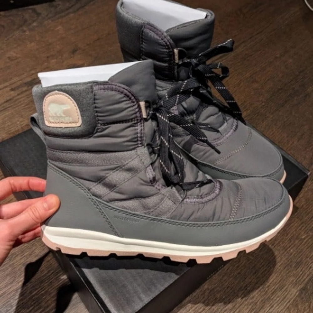 NIB Sorel Whitney Waterproof Boot Sz 9